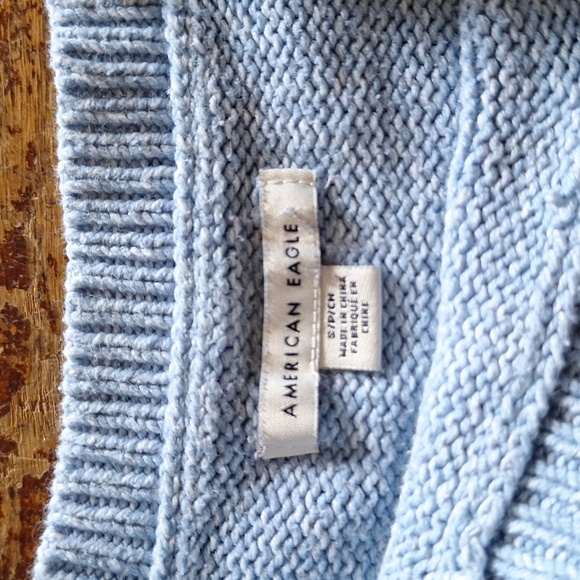 American Eagle crop top sweater - Picture 2 of 2